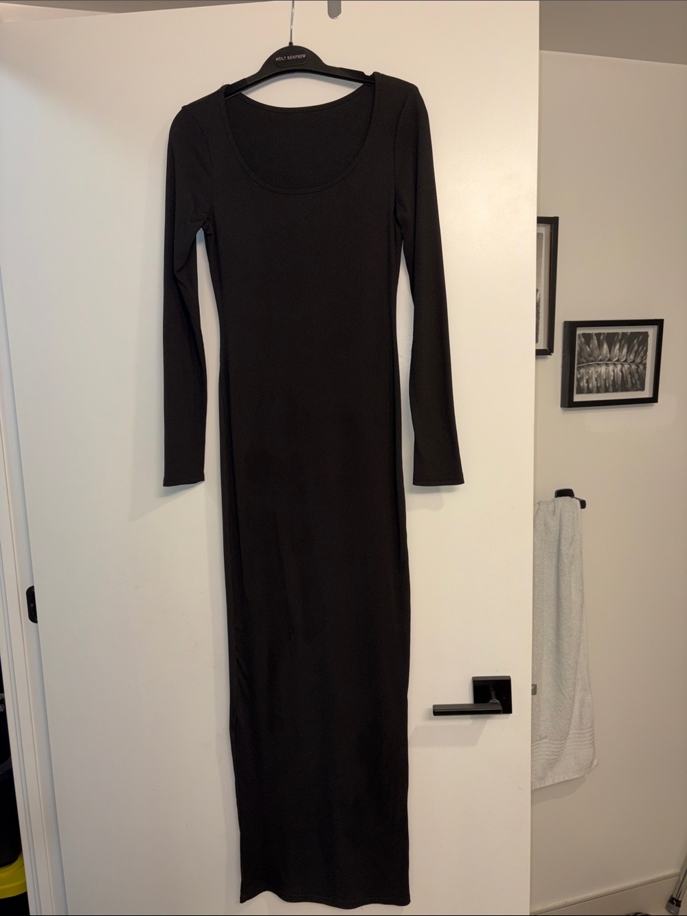 Long Sleeve Black Scoop Neck Maxi Dress